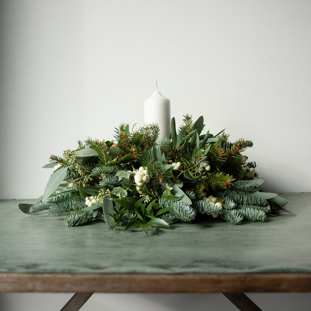 White Berries Hand Made Table Decoration (Round)