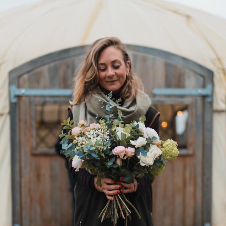 SEASONAL FLORISTRY WORKSHOP | MOTHER'S DAY WEEKEND HANDTIED BOUQUET | SATURDAY 9TH MAR | 11AM - 1PM